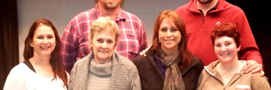 Melodrama 2015 se Bestuur, met voor vlnr Juanita Hage, Roza Rabe, Adrie Nigrini en Juanita van Zyl. Agter vlnr is Michiel Geldenhuys en JP Coetzer.